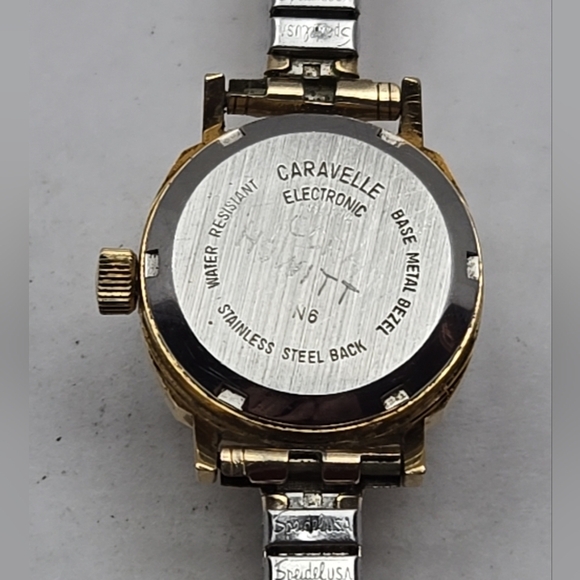 Womens Vintage Caravelle by Bulova Electronic Watch Gold Petite New Battery Read - Picture 13 of 13